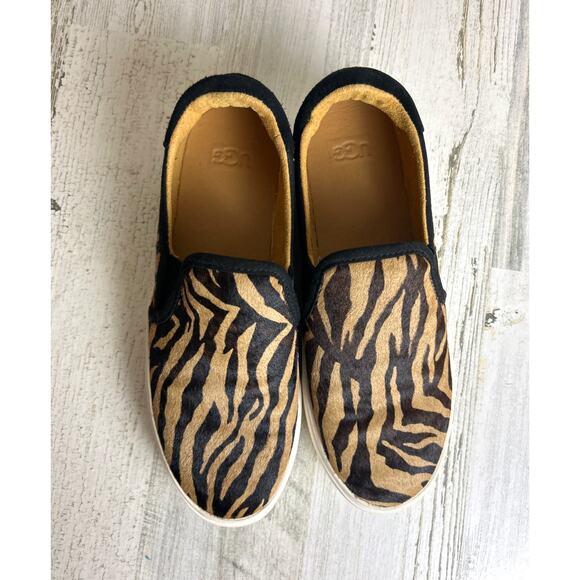 Ugg womens 7.5 Cahlvan tiger slip on calf fur suede leather sneaker comfort shoe - Picture 2 of 9